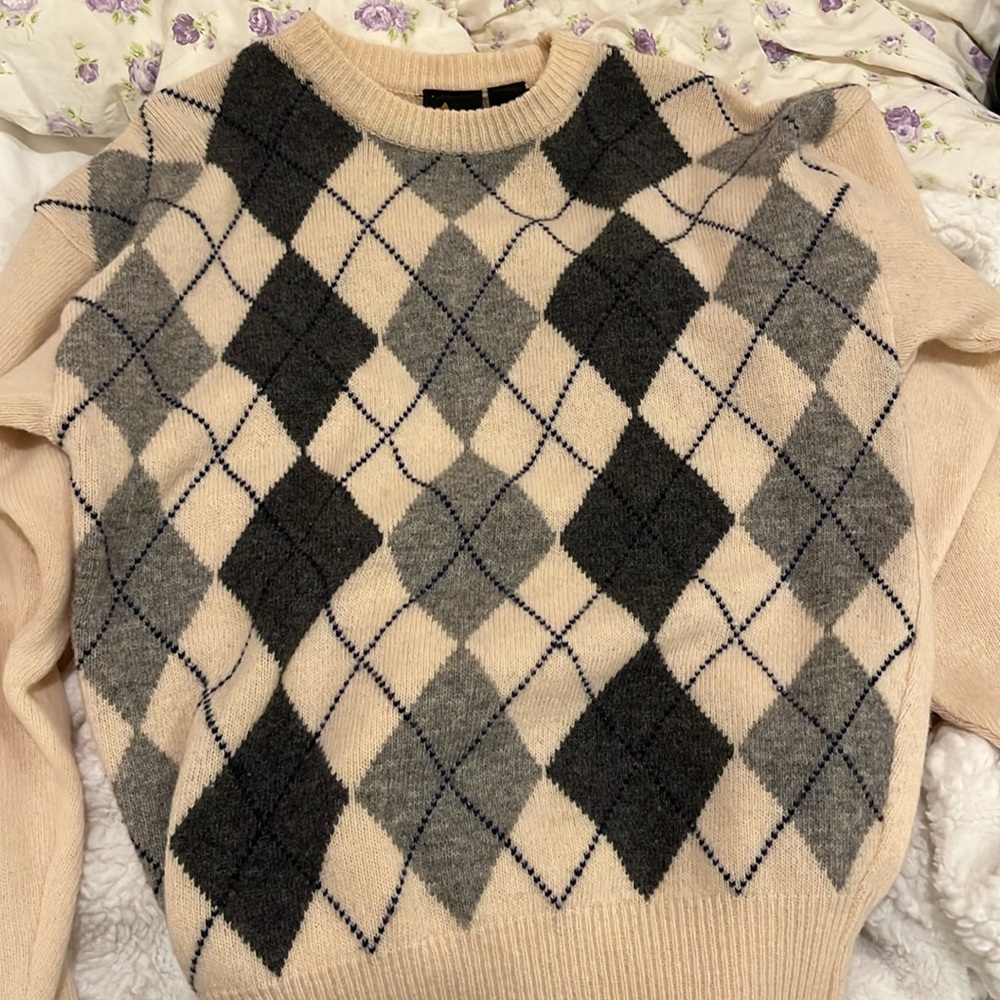 Vintage 90s soft argyle sweater